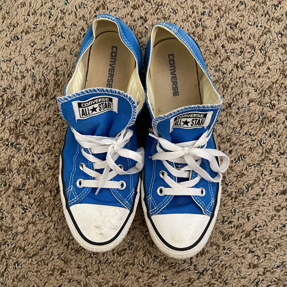 BLUE CONVERSE 💙🌼